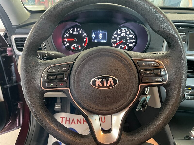 2016 Kia Optima LX - Photo 9 - Saint Louis, MI 48880-9800