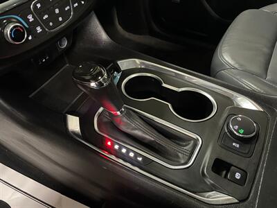 2019 Chevrolet Traverse LT Leather - Photo 11 - Saint Louis, MI 48880-9800