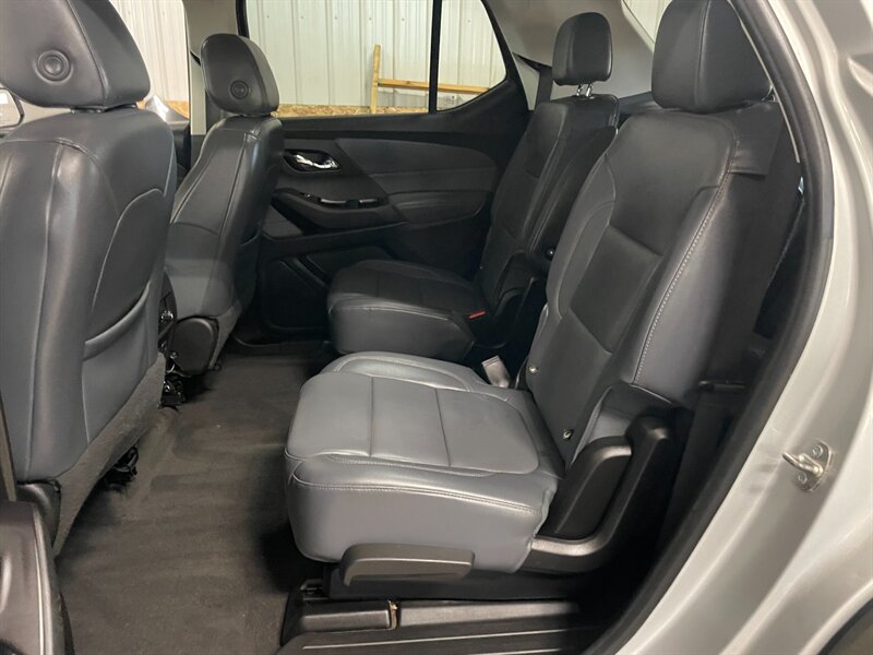 2019 Chevrolet Traverse LT Leather - Photo 17 - Saint Louis, MI 48880-9800