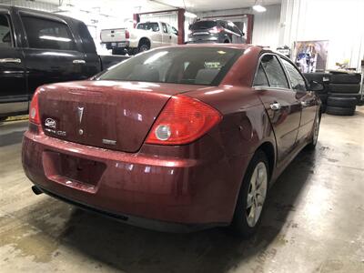 2010 Pontiac G6   - Photo 6 - Saint Louis, MI 48880-9800