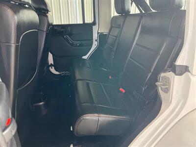 2012 Jeep Wrangler Unlimited Sahara   - Photo 14 - Saint Louis, MI 48880-9800