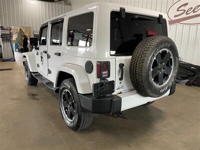 2012 Jeep Wrangler Unlimited Sahara   - Photo 2 - Saint Louis, MI 48880-9800
