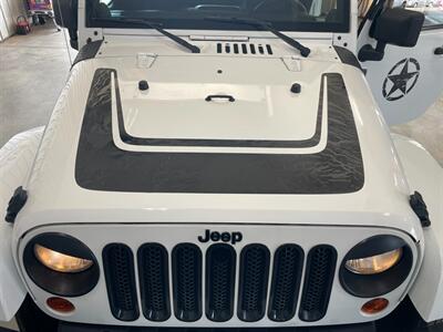 2012 Jeep Wrangler Unlimited Sahara   - Photo 20 - Saint Louis, MI 48880-9800
