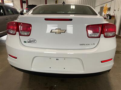 2014 Chevrolet Malibu LS   - Photo 7 - Saint Louis, MI 48880-9800