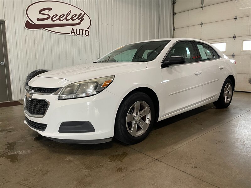 2014 Chevrolet Malibu LS   - Photo 1 - Saint Louis, MI 48880-9800