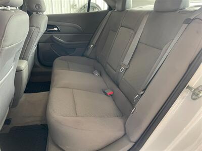 2014 Chevrolet Malibu LS   - Photo 16 - Saint Louis, MI 48880-9800