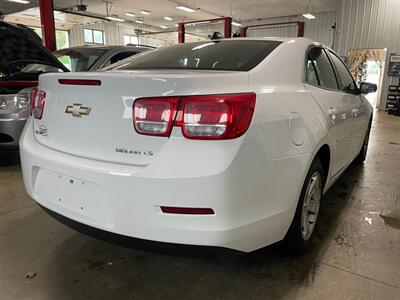2014 Chevrolet Malibu LS   - Photo 6 - Saint Louis, MI 48880-9800