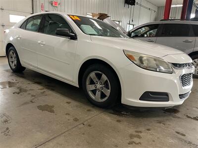 2014 Chevrolet Malibu LS   - Photo 5 - Saint Louis, MI 48880-9800