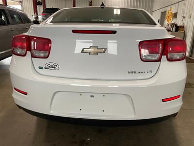 2014 Chevrolet Malibu LS   - Photo 23 - Saint Louis, MI 48880-9800