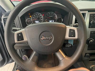 2008 Jeep Grand Cherokee Laredo - Photo 8 - Saint Louis, MI 48880-9800