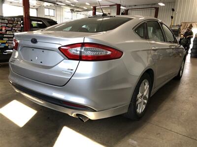 2013 Ford Fusion SE   - Photo 7 - Saint Louis, MI 48880-9800