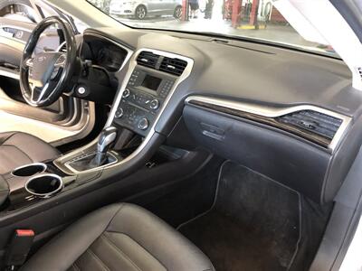 2013 Ford Fusion SE   - Photo 19 - Saint Louis, MI 48880-9800