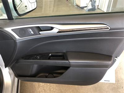 2013 Ford Fusion SE   - Photo 21 - Saint Louis, MI 48880-9800