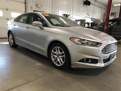 2013 Ford Fusion SE   - Photo 6 - Saint Louis, MI 48880-9800