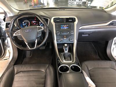 2013 Ford Fusion SE   - Photo 8 - Saint Louis, MI 48880-9800