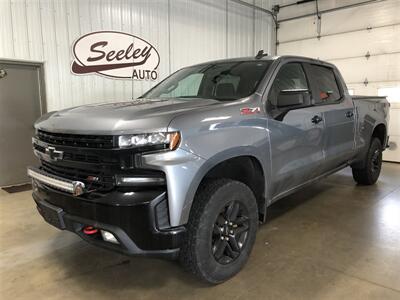 2019 Chevrolet Silverado 1500 LT Trail Boss   - Photo 2 - Saint Louis, MI 48880-9800
