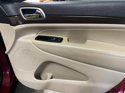 2015 Jeep Grand Cherokee Laredo   - Photo 23 - Saint Louis, MI 48880-9800