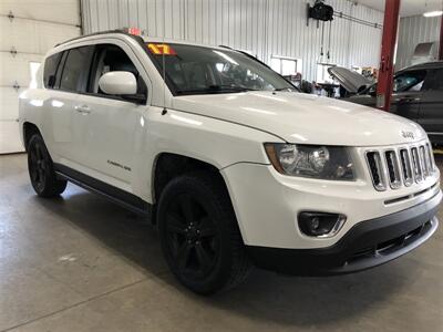 2017 Jeep Compass Sport   - Photo 3 - Saint Louis, MI 48880-9800
