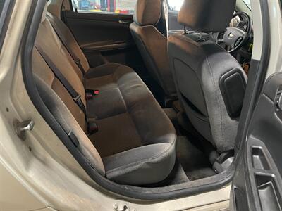 2012 Chevrolet Impala LS   - Photo 16 - Saint Louis, MI 48880-9800