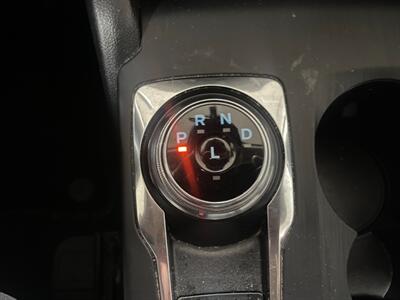 2020 Ford Escape SE   - Photo 15 - Saint Louis, MI 48880-9800