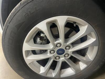 2020 Ford Escape SE   - Photo 23 - Saint Louis, MI 48880-9800