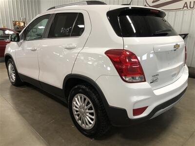 2017 Chevrolet Trax LT   - Photo 3 - Saint Louis, MI 48880-9800