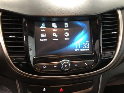 2017 Chevrolet Trax LT   - Photo 12 - Saint Louis, MI 48880-9800