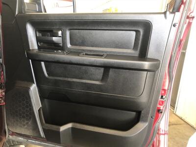 2019 RAM 1500 Classic Tradesman   - Photo 18 - Saint Louis, MI 48880-9800