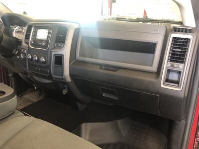 2019 RAM 1500 Classic Tradesman   - Photo 17 - Saint Louis, MI 48880-9800
