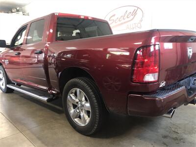 2019 RAM 1500 Classic Tradesman   - Photo 3 - Saint Louis, MI 48880-9800