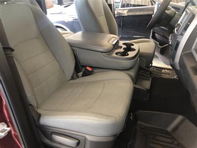 2019 RAM 1500 Classic Tradesman   - Photo 16 - Saint Louis, MI 48880-9800