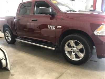 2019 RAM 1500 Classic Tradesman   - Photo 5 - Saint Louis, MI 48880-9800