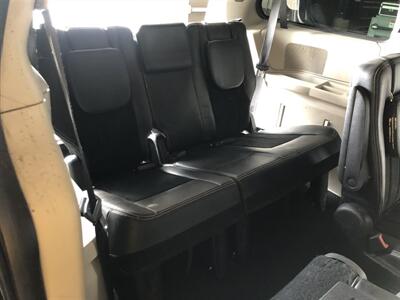 2017 Dodge Grand Caravan SXT   - Photo 22 - Saint Louis, MI 48880-9800