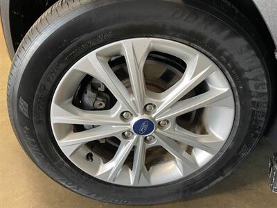 2018 Ford Escape SEL   - Photo 21 - Saint Louis, MI 48880-9800