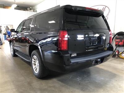 2017 Chevrolet Suburban Fleet   - Photo 3 - Saint Louis, MI 48880-9800