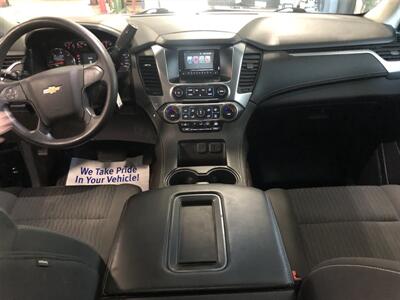 2017 Chevrolet Suburban Fleet   - Photo 9 - Saint Louis, MI 48880-9800