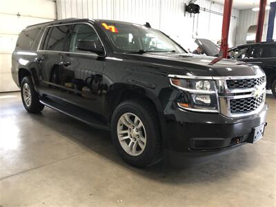 2017 Chevrolet Suburban Fleet   - Photo 5 - Saint Louis, MI 48880-9800