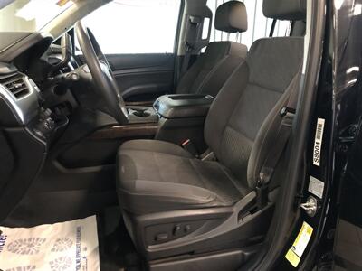 2017 Chevrolet Suburban Fleet   - Photo 15 - Saint Louis, MI 48880-9800