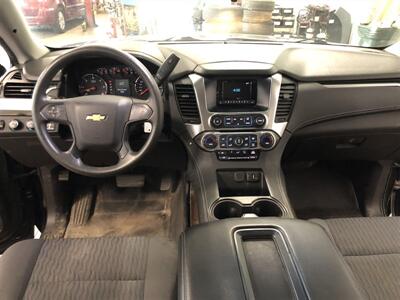 2017 Chevrolet Suburban Fleet   - Photo 7 - Saint Louis, MI 48880-9800
