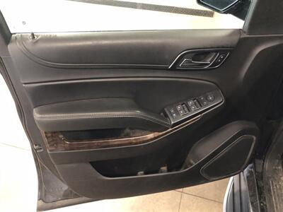 2017 Chevrolet Suburban Fleet   - Photo 19 - Saint Louis, MI 48880-9800