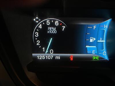 2015 Ford Explorer Limited - Photo 10 - Saint Louis, MI 48880-9800