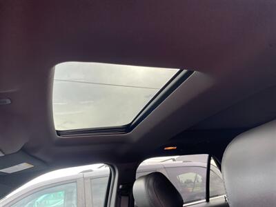 2015 Ford Explorer Limited - Photo 17 - Saint Louis, MI 48880-9800