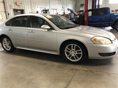 2011 Chevrolet Impala LTZ   - Photo 5 - Saint Louis, MI 48880-9800