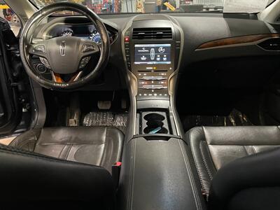2013 Lincoln MKZ   - Photo 8 - Saint Louis, MI 48880-9800