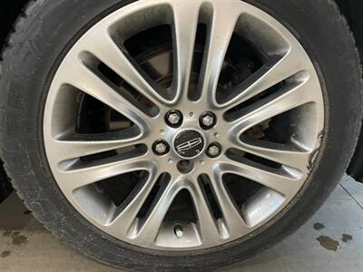 2013 Lincoln MKZ   - Photo 23 - Saint Louis, MI 48880-9800