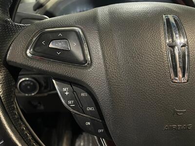 2013 Lincoln MKZ   - Photo 10 - Saint Louis, MI 48880-9800