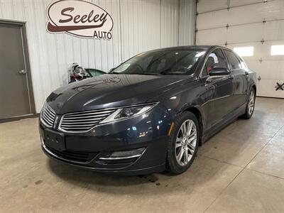 2013 Lincoln MKZ   - Photo 2 - Saint Louis, MI 48880-9800