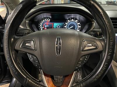 2013 Lincoln MKZ   - Photo 9 - Saint Louis, MI 48880-9800