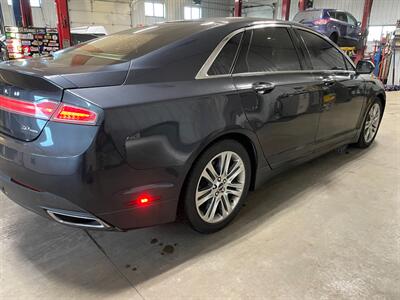 2013 Lincoln MKZ   - Photo 6 - Saint Louis, MI 48880-9800