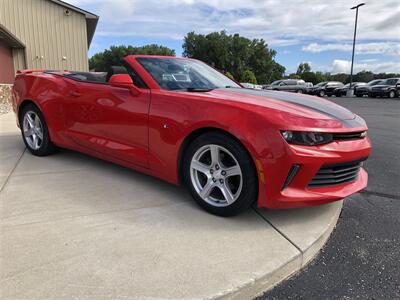2018 Chevrolet Camaro LT   - Photo 4 - Saint Louis, MI 48880-9800